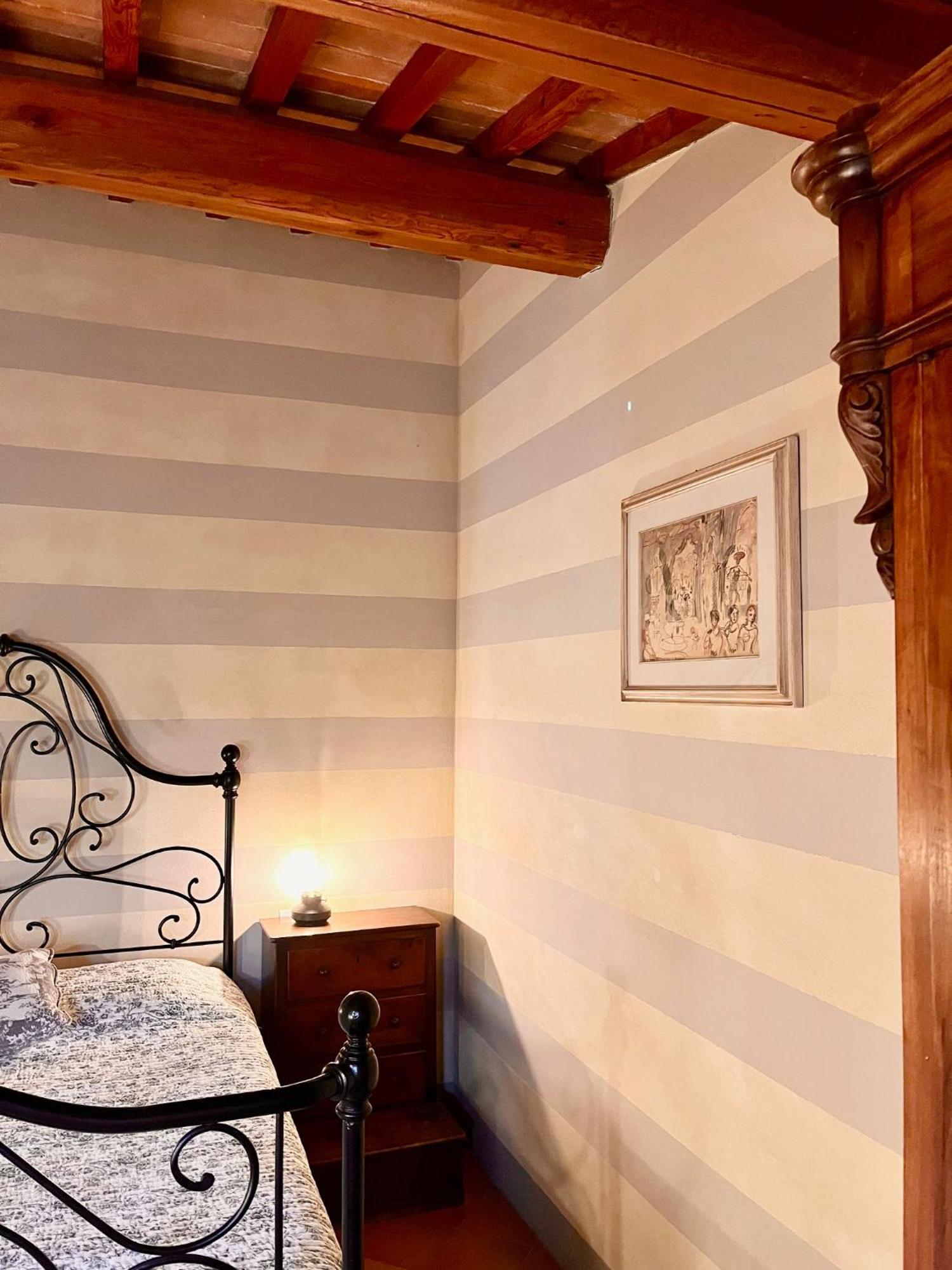 Agriturismo La Palazzina Palaia Pokoj fotografie